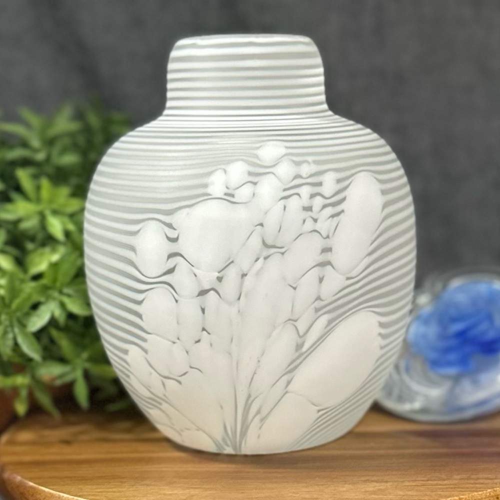 James Clarke 1983 signed, pulled white in frosted art glass vase. VTG.
